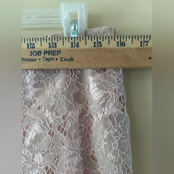 ❤️3/$15❤️ Esqualo lace and pleats skirt - Picture 6 of 8